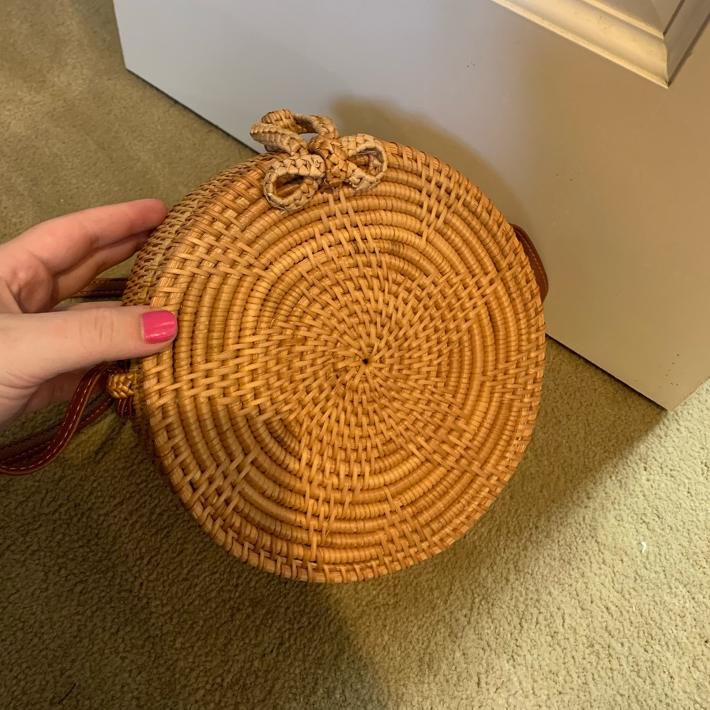Rattan crossbody